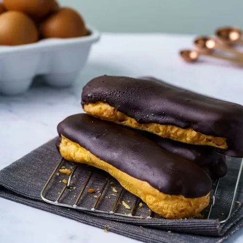 Chocolate Eclair Slice Chocolate Eclair Slice