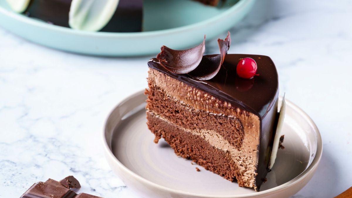 The Absolute Best Chocolate Cake in Austin [Updated 2024] - Austin Stays  Weird