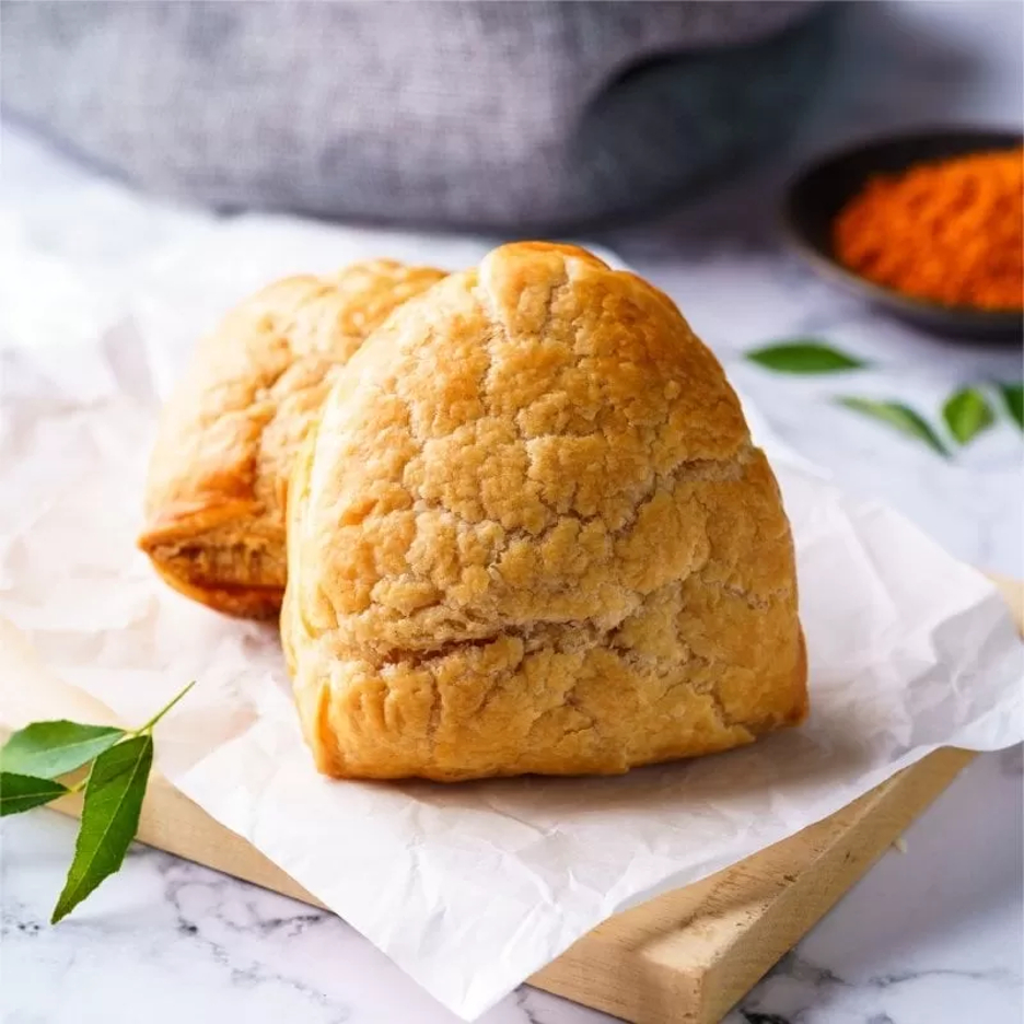 Curry Puff: The Adventurous Spirit